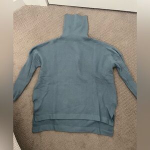 Stretchy amazon turtle neck